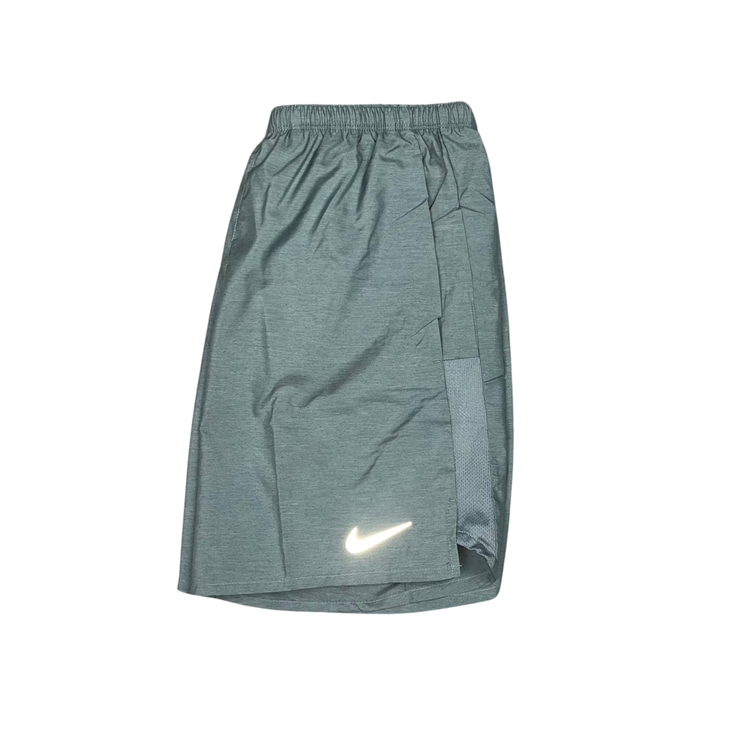 nike challenger shorts 5" | smoke grey'